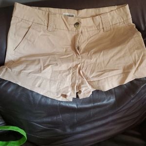 Magellan shorts